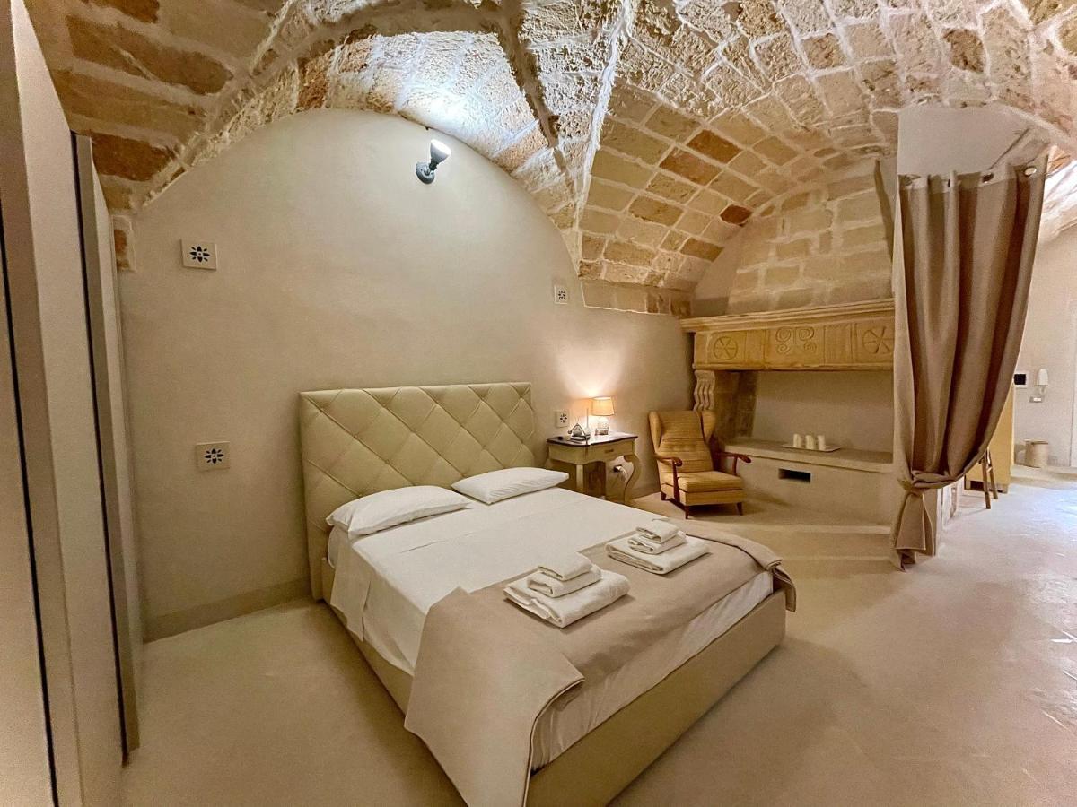 Palazzo De Carlo E Il Parco Dei 7 Pozzi Bed & Breakfast Lecce Exterior foto