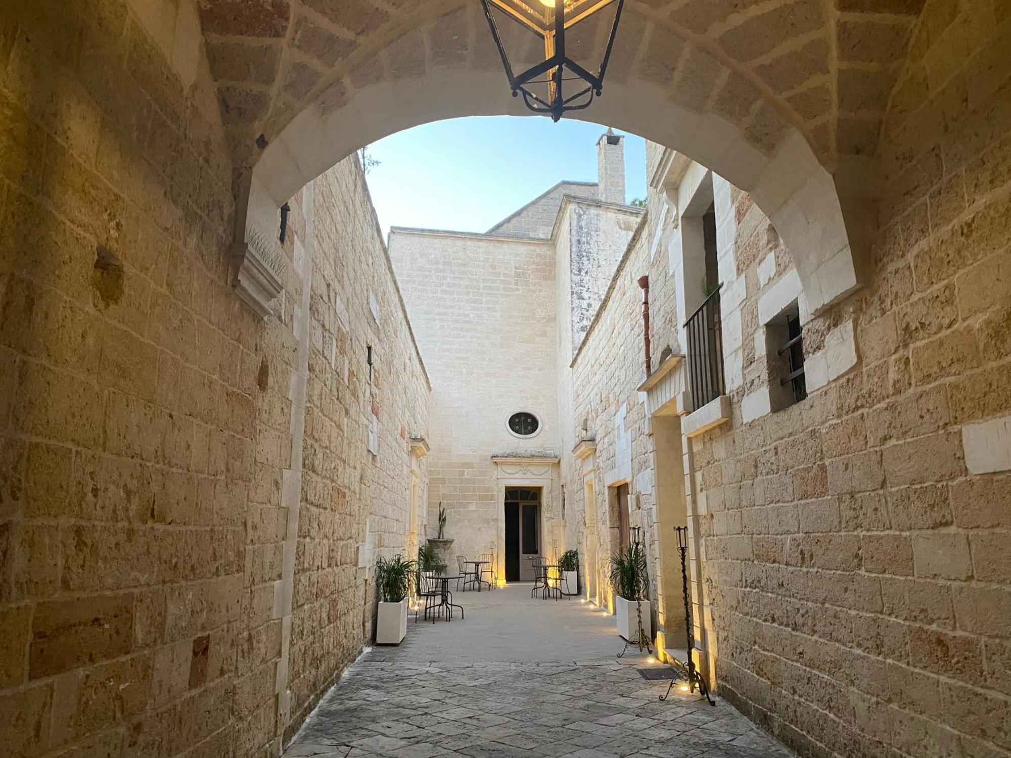 Palazzo De Carlo E Il Parco Dei 7 Pozzi Bed & Breakfast Lecce Exterior foto