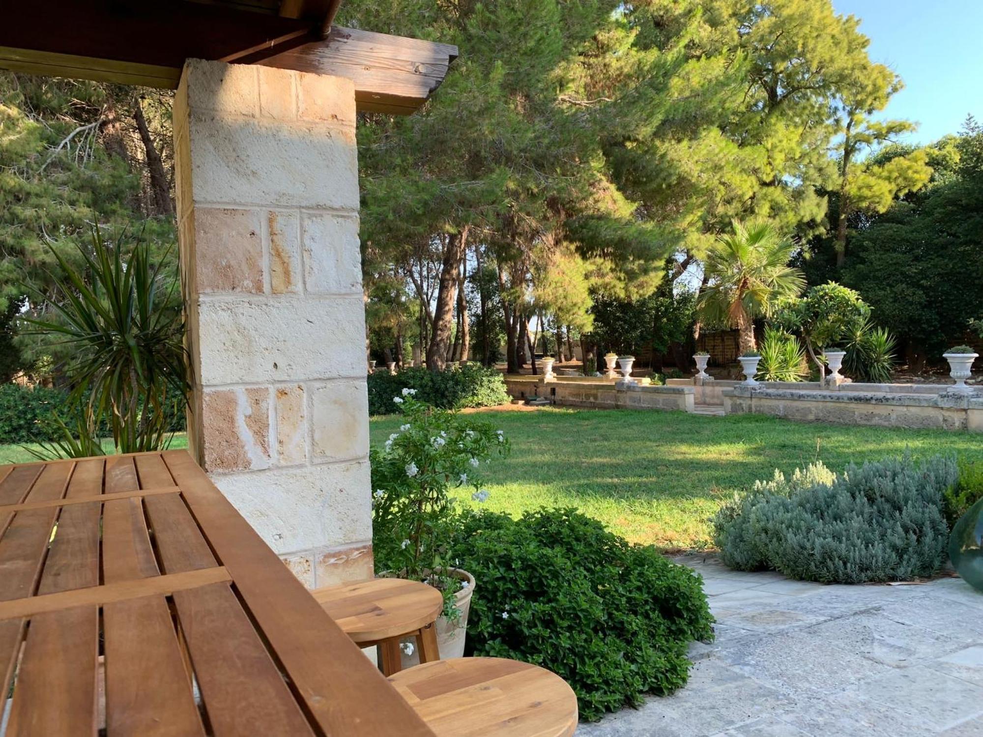 Palazzo De Carlo E Il Parco Dei 7 Pozzi Bed & Breakfast Lecce Exterior foto