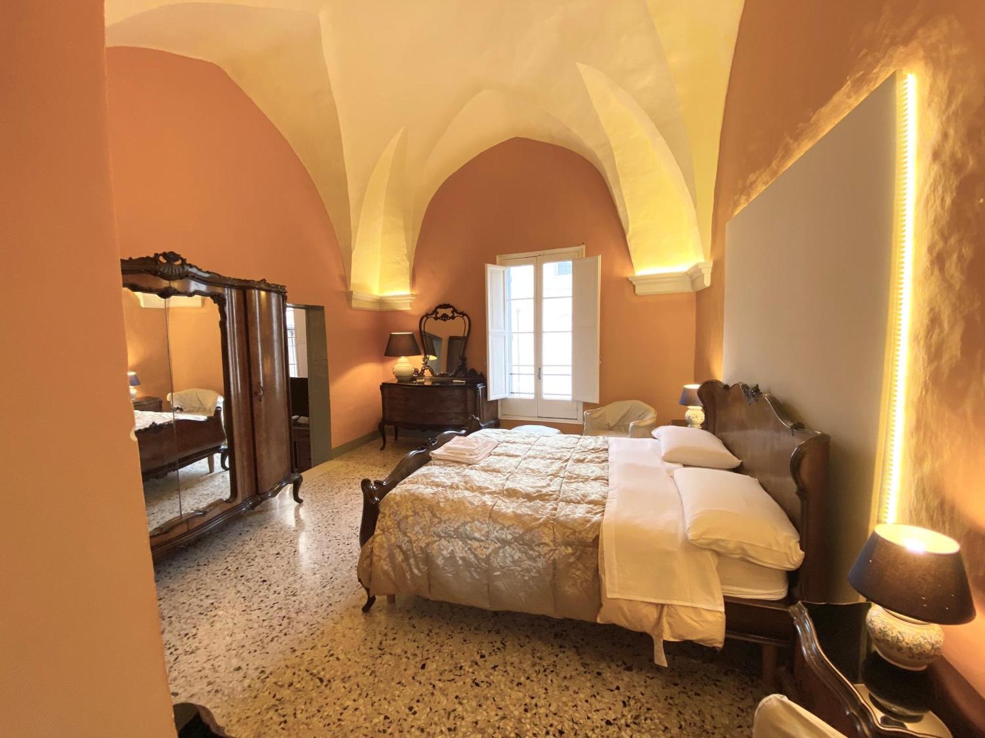 Palazzo De Carlo E Il Parco Dei 7 Pozzi Bed & Breakfast Lecce Exterior foto