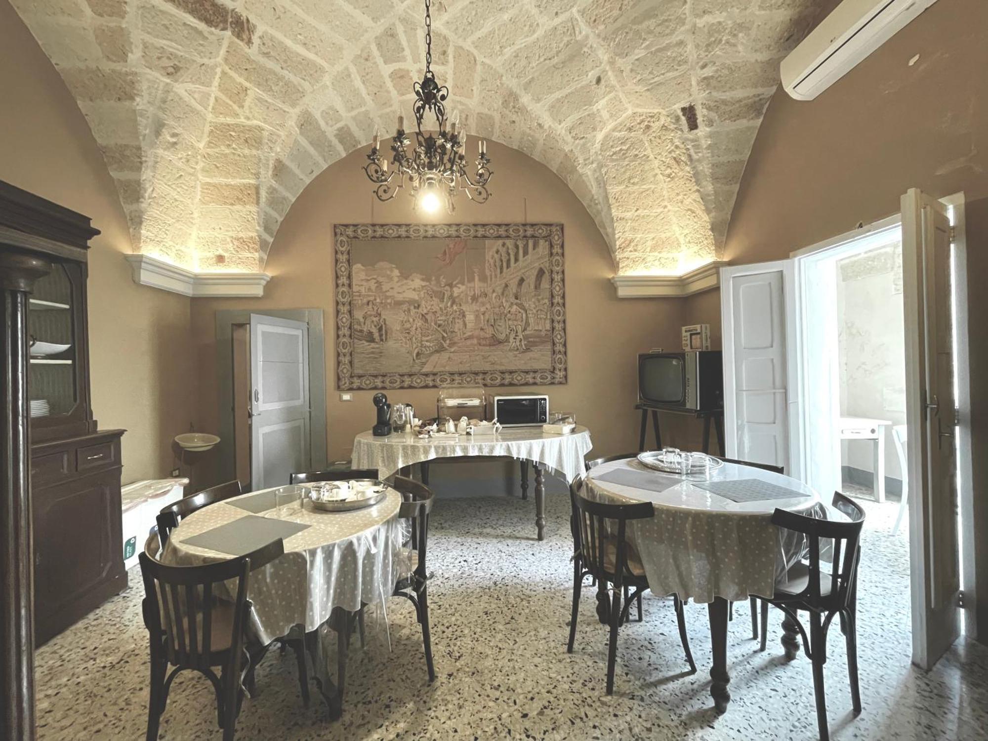 Palazzo De Carlo E Il Parco Dei 7 Pozzi Bed & Breakfast Lecce Exterior foto